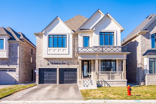 1530 Buttercup Crt, Milton, ON, L9E2G3 | Card Image