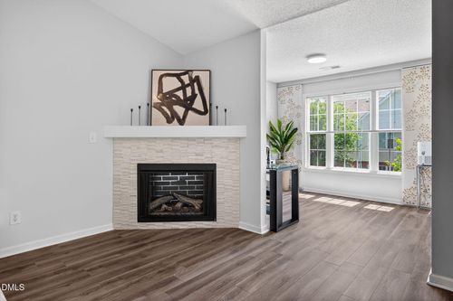 202-2400 Huntscroft Lane, Raleigh, NC, 27617 | Card Image