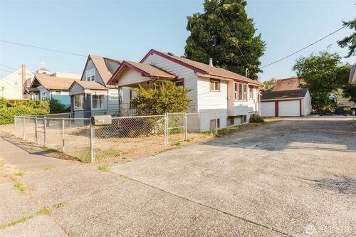1515 9th St, Bremerton, WA, 98337-1303 | Card Image