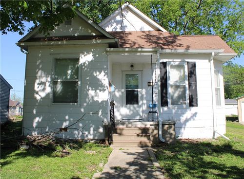 603 N Chestnut St, Shelbyville, IL, 62565-1555 | Card Image