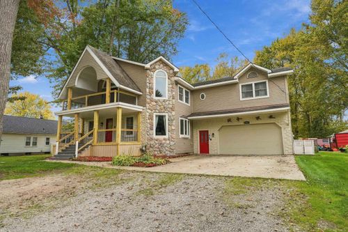 37861 Townhall St, Harrison Township, MI, 48045-5516 | Card Image