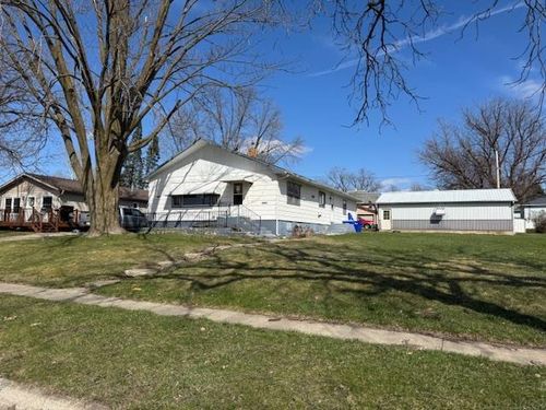 513 Se 3rd Avenue, Oelwein, IA, 50662 | Card Image
