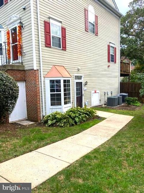 33c-2050 Pawlet Dr, CROFTON, MD, 21114-1665 | Card Image
