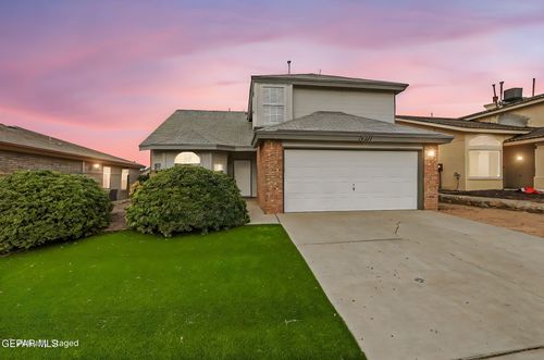 12217 Chato Villa Dr, El Paso, TX, 79936-7257 | Card Image