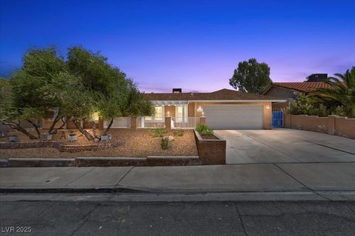 2262 Heavenly View Dr, Henderson, NV, 89014-5011 | Card Image
