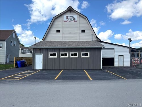 2660R Seneca Street, West Seneca, NY, 14224 | Card Image