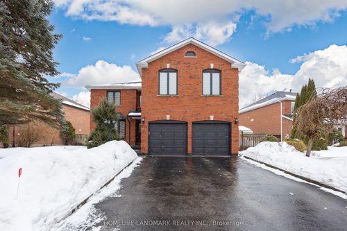 246 Jelley Ave, Newmarket, ON, L3X1S6 | Card Image