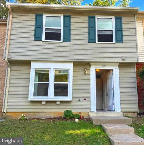 3615 Wharf Ln, TRIANGLE, VA, 22172-1055 | Card Image