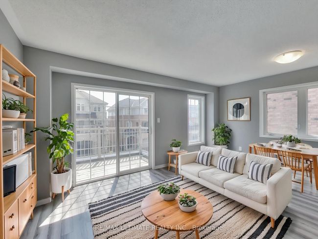 487 Rossland Rd E, House attached with 3 bedrooms, 3 bathrooms and 1 parking in Ajax ON | Image 10