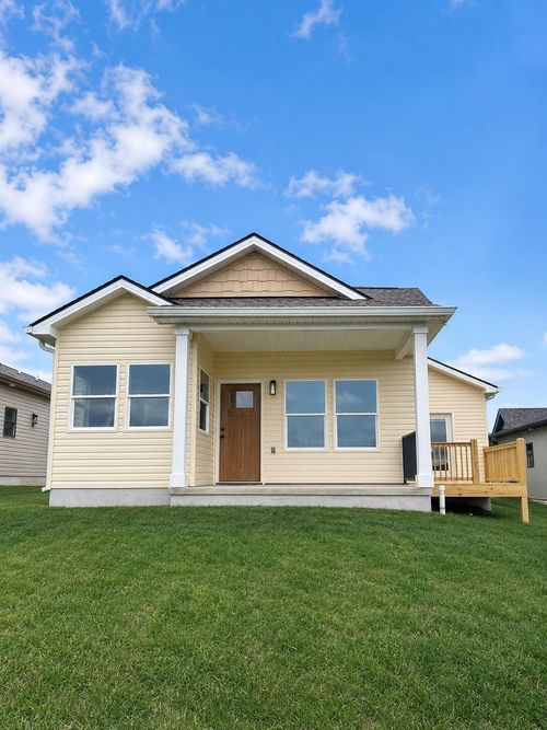 1032 Wentford Avenue, Sweetwater, TN, 37874 | Card Image