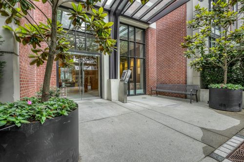 2409-977 Mainland St, Vancouver, BC, V6B1T2 | Card Image
