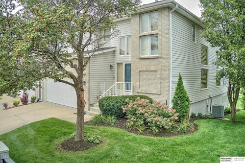 17465 Riviera Dr, Omaha, NE, 68136-1992 | Card Image