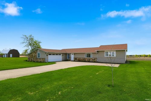 3935 State Road 1, Angola, IN, 46703-6910 | Card Image