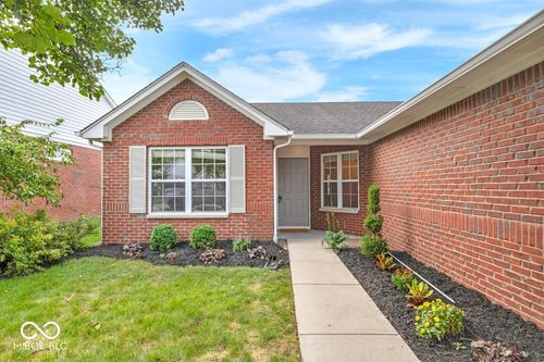 8437 Somerville Dr, Indianapolis, IN, 46216-2059 | Card Image