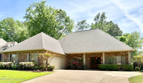 122 Weldon Dr, Madison, MS, 39110-4511 | Card Image