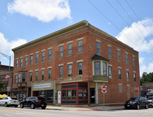 c-100 S State St, Marengo, IL, 60152-2228 | Card Image