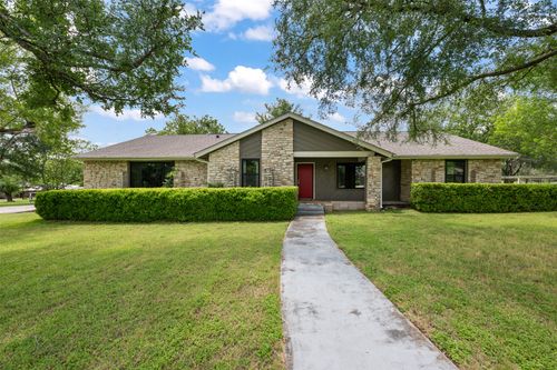 1600 Pin Oak Ln, Round Rock, TX, 78681-1540 | Card Image