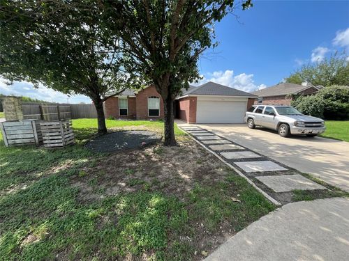 276 Jerry Lees Trl, Kyle, TX, 78640-5670 | Card Image