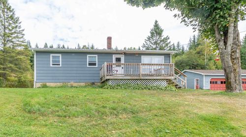 6129 Valley Rd, Derby Line, VT, 05830-8825 | Card Image