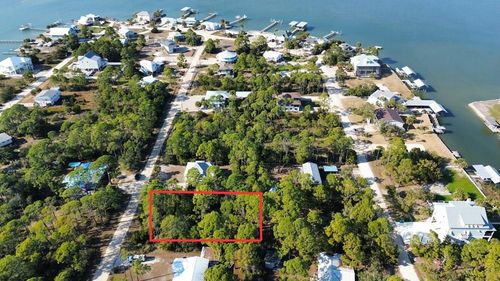 315 Howell St, St. George Island, FL, 32328 | Card Image