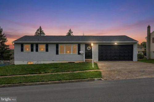 11 Faye Rd, MIDDLETOWN, PA, 17057-3311 | Card Image