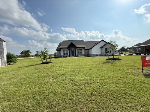 3201 Hunters Crossing Trl, Bryan, TX, 77808-2347 | Card Image