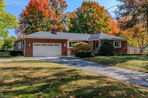 300 Mill Morr Dr, Painesville, OH, 44077-1336 | Card Image