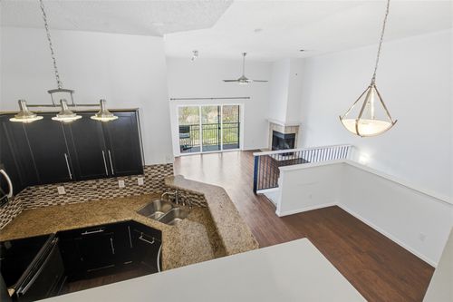 apt-5206-2201 Wolf St, Dallas, TX, 75201-1131 | Card Image