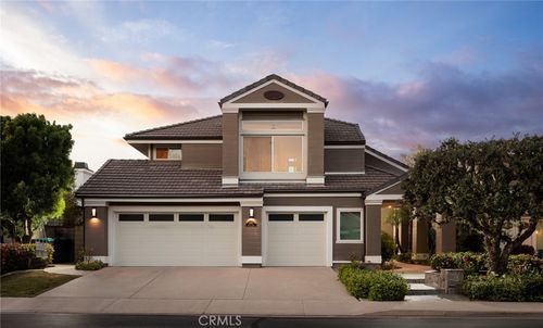 28871 Walnut Grv, Mission Viejo, CA, 92692-1075 | Card Image