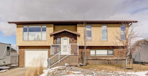 598 Thistle Cres, Pincher Creek, AB, T0K0A6 | Card Image