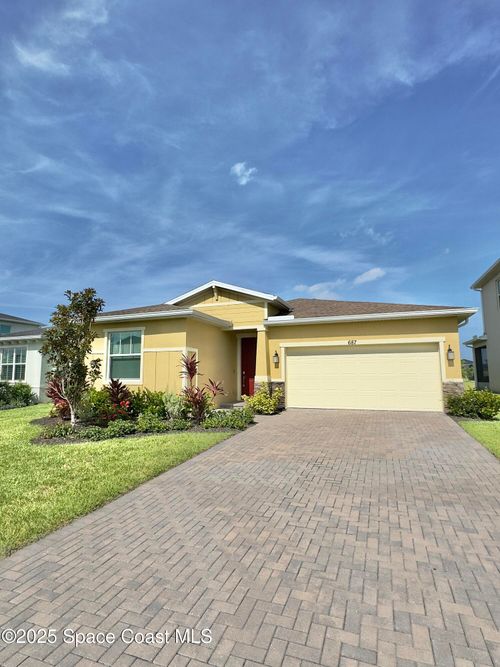 687 Veridian Cir Nw, PALM BAY, FL, 32907-8039 | Card Image