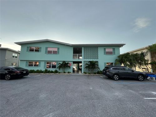 apt-2-125 104th Ave, Treasure Island, FL, 33706-4833 | Card Image