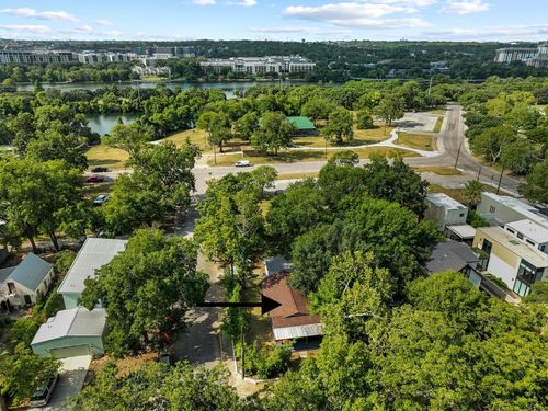 a-1911 Riverview St, Austin, TX, 78702-5526 | Card Image