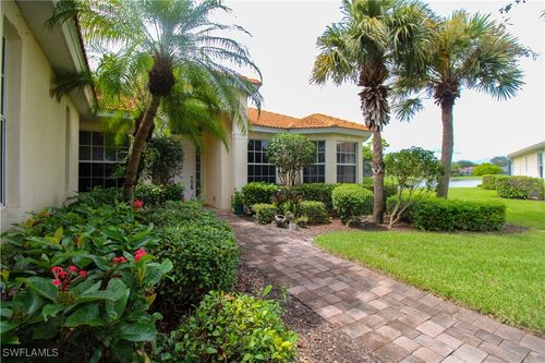 3927 Aurora Ct, NAPLES, FL, 34116-7323 | Card Image