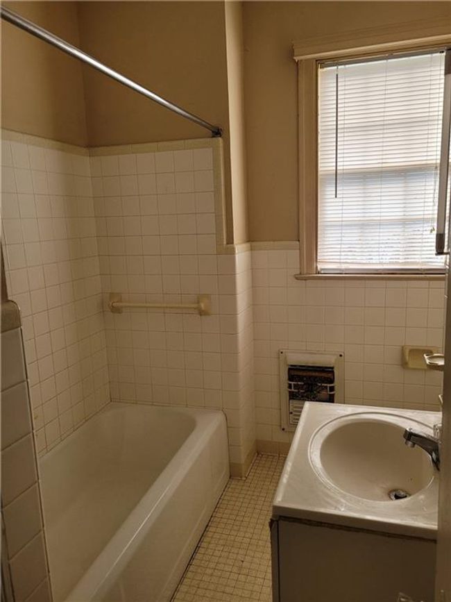 2203 Thornton Ct, House other with 3 bedrooms, 2 bathrooms and null parking in Alexandria LA | Image 19