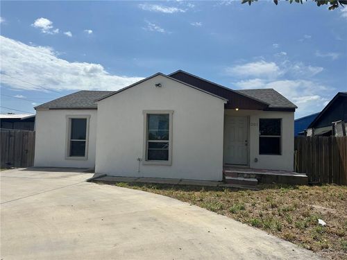 201 N 17th St, McAllen, TX, 78501-4742 | Card Image