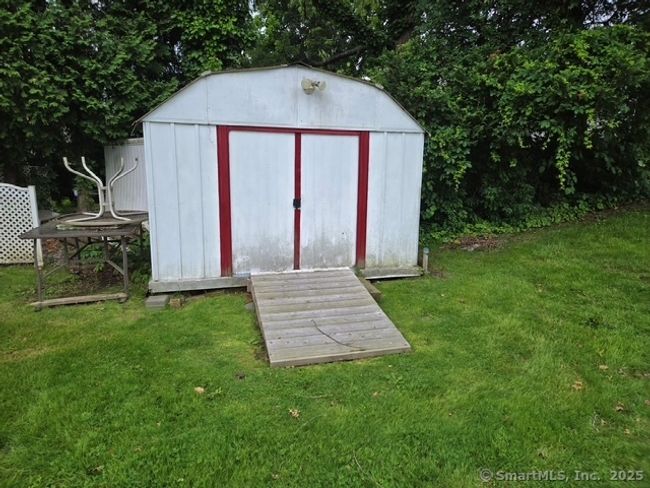 20 Kimball Rd, House other with 3 bedrooms, 2 bathrooms and 4 parking in Wethersfield CT | Image 17
