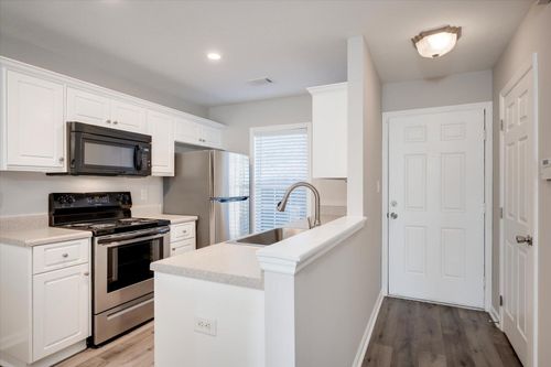 1216 Longpoint Dr, Augusta, GA, 30906-7600 | Card Image
