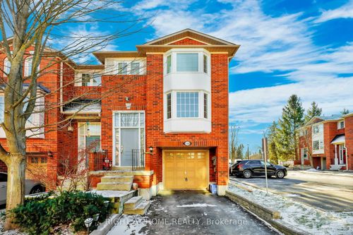 40-130 Mosaics Ave, Aurora, ON, L4G7L5 | Card Image