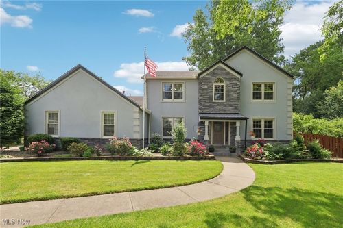 3005 Kent Road, Silver Lake, OH, 44224 | Card Image