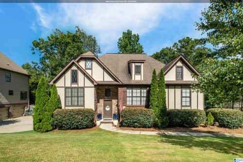 110 Eagle Cove Dr, Pelham, AL, 35124-2167 | Card Image