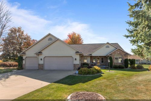 2867 Crossing Court, GRAND CHUTE, WI, 54914 | Card Image