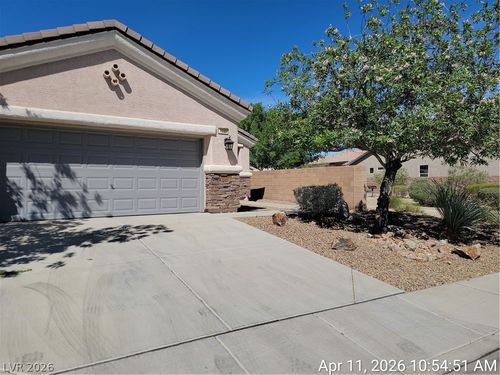 1033 Fishing St, Henderson, NV, 89011-2510 | Card Image