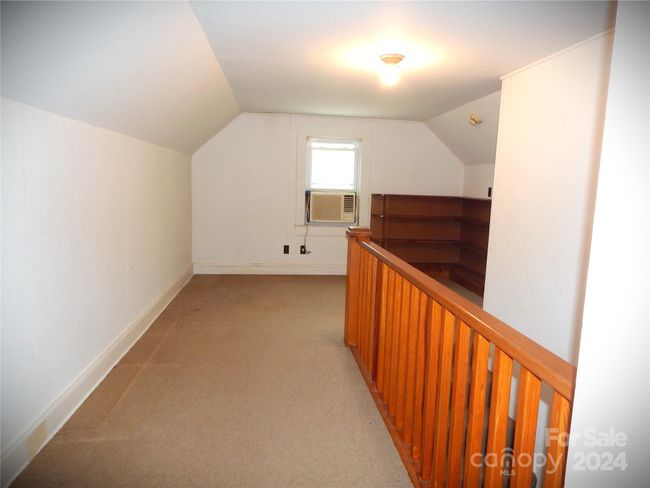 Upstairs Bonus space | Image 39