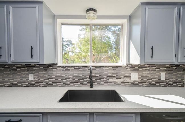 48 Artesia, Home with 3 bedrooms, 2 bathrooms and null parking in Conroe TX | Image 19