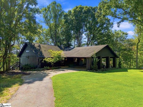 313 Shelton Rd, Travelers Rest, SC, 29690-9754 | Card Image