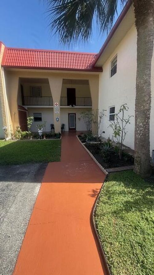 108 Lake Dora Dr, West Palm Beach, FL, 33411-2349 | Card Image