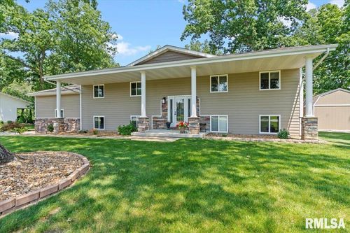 6 Lakeview Rd, Taylorville, IL, 62568-9047 | Card Image