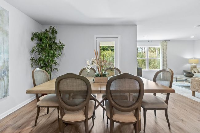 1569 Beverly Ln, House other with 4 bedrooms, 2 bathrooms and 2 parking in Hahira GA | Image 5