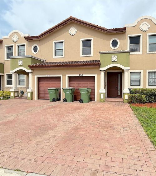758-758 Ne 34th Ave, Homestead, FL, 33033-7621 | Card Image